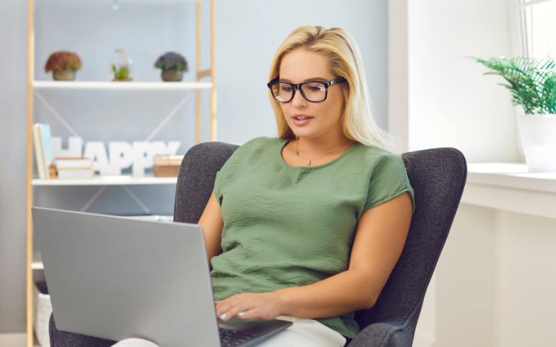 Каталог курсов · Заработок Pro · обучение · профессии · инструменты